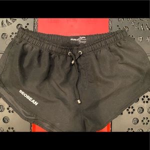 Seobean block swim shorts, with mesh liner. Size L 32/34